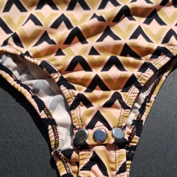 Top - Picture 3 of 4